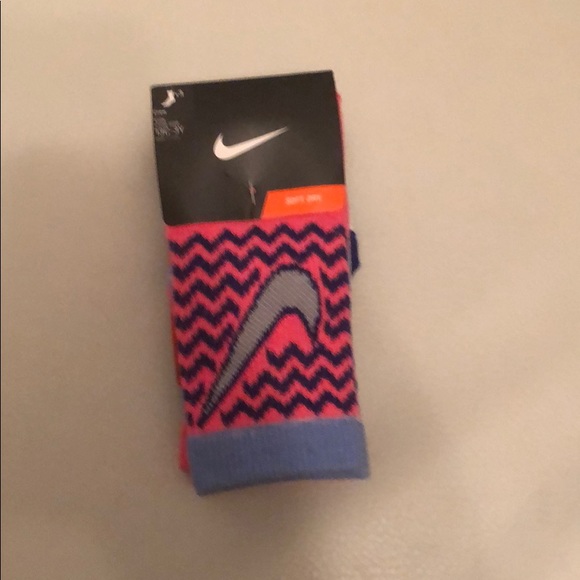 Nike Girl Socks - Picture 1 of 1